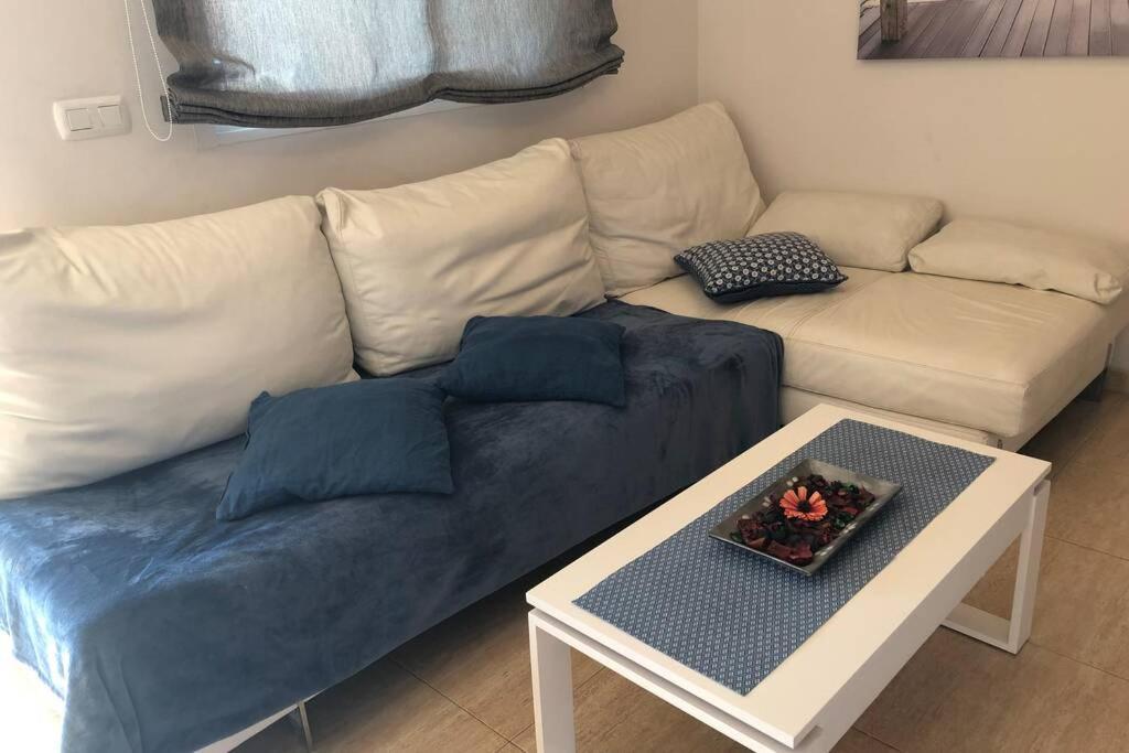 Beautiful Apartment With Swimming Pool And Beach 알리칸테 외부 사진